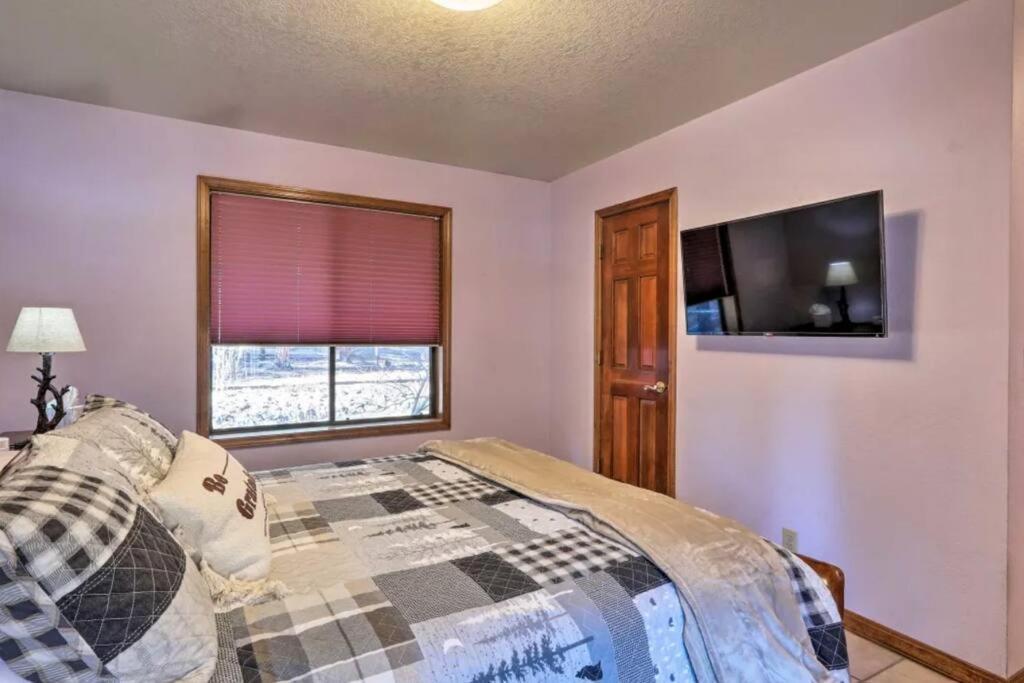 Kathys Cabin, King Bed, Hot Tub, Near-Nau & Downtown Attractions, Perfect Year-Round Mountain Getaway Flagstaff Ngoại thất bức ảnh