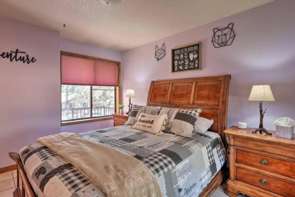 Kathys Cabin, King Bed, Hot Tub, Near-Nau & Downtown Attractions, Perfect Year-Round Mountain Getaway Flagstaff Ngoại thất bức ảnh