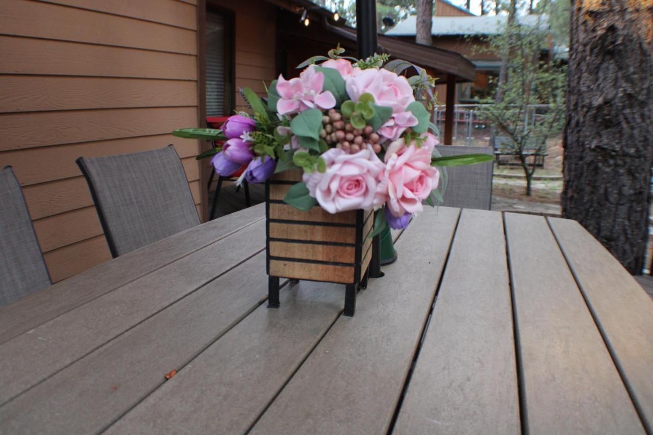 Kathys Cabin, King Bed, Hot Tub, Near-Nau & Downtown Attractions, Perfect Year-Round Mountain Getaway Flagstaff Ngoại thất bức ảnh