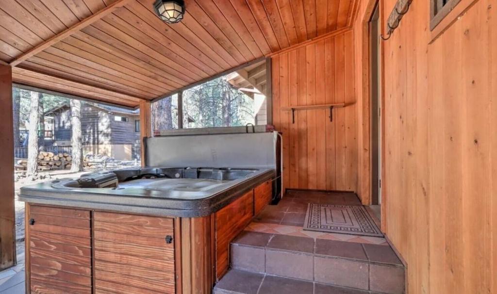 Kathys Cabin, King Bed, Hot Tub, Near-Nau & Downtown Attractions, Perfect Year-Round Mountain Getaway Flagstaff Ngoại thất bức ảnh