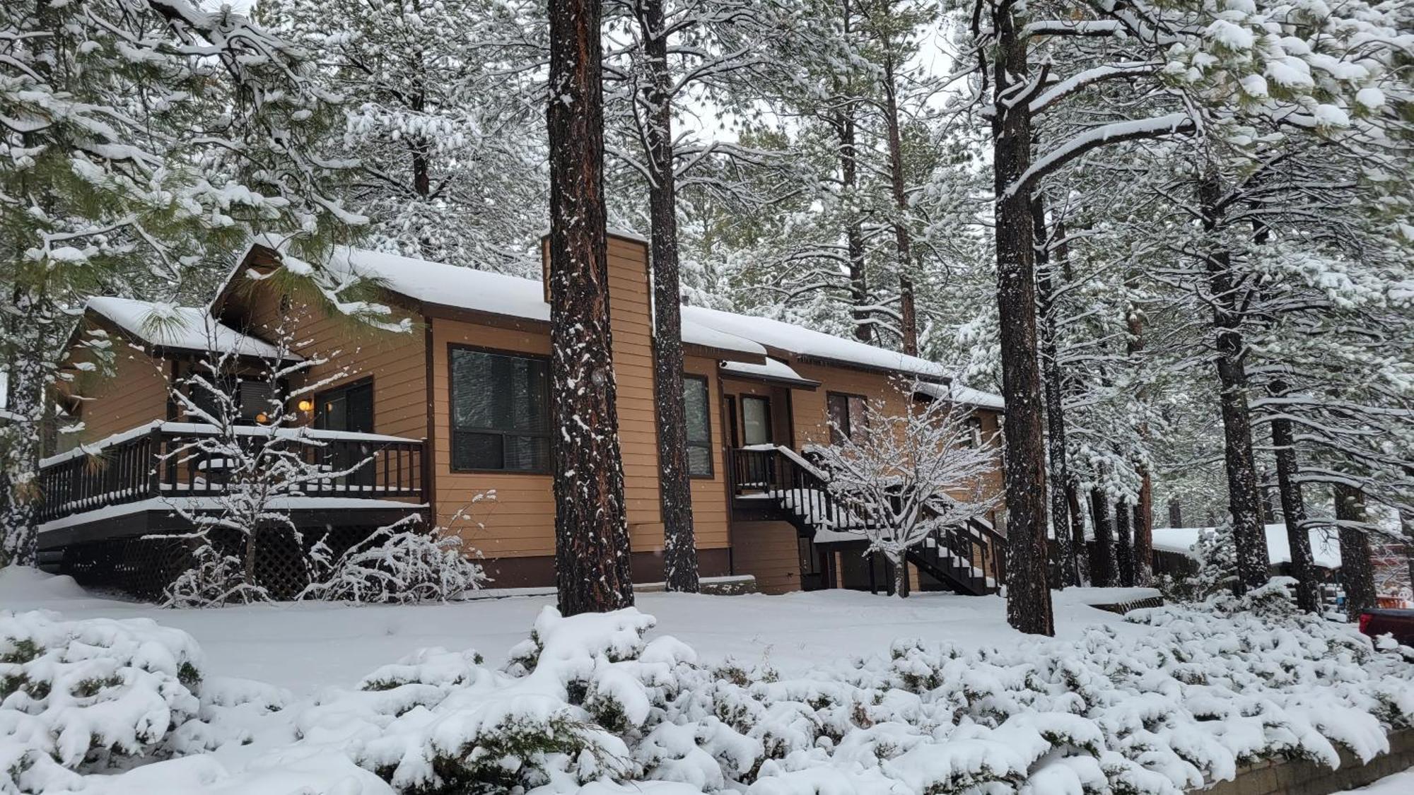 Kathys Cabin, King Bed, Hot Tub, Near-Nau & Downtown Attractions, Perfect Year-Round Mountain Getaway Flagstaff Ngoại thất bức ảnh